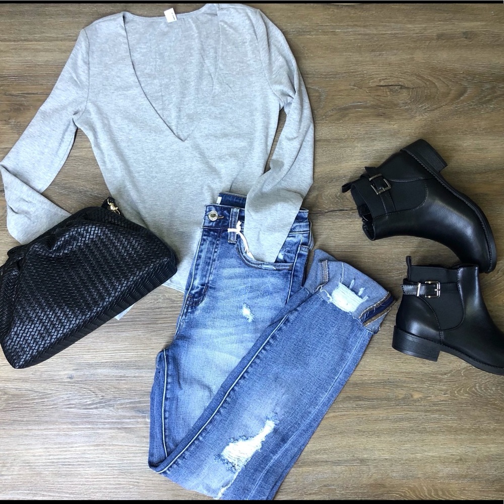 NWT The Essential Long-Sleeve Bodysuit